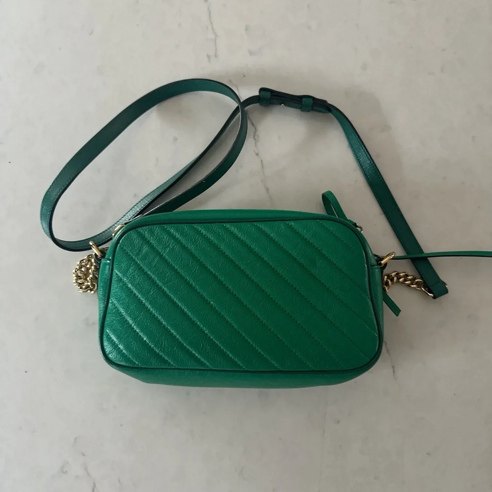 Authentic Gucci Marmont GG Green Gold Camera Bag Small - Picture 2 of 6